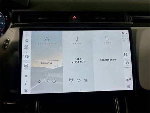 Used 2026 Land Rover Range Rover Velar Dynamic SE image 16