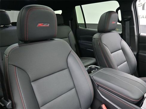 Certified 2024 Chevrolet Traverse Z71 w/ Enhanced Driving Package image 23