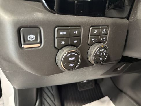 New 2026 Chevrolet Silverado 1500 LT Trail Boss w/ LT Trail Boss Premium Package AWD/4WD image 11