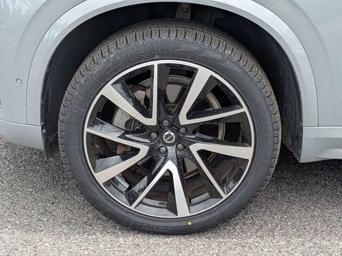 Certified 2024 Volvo XC90 B6 Plus w/ Protection Package Premier AWD/4WD image 11