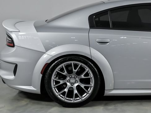 Used 2020 Dodge Charger SRT Hellcat w/ Navigation & Travel Group image 12