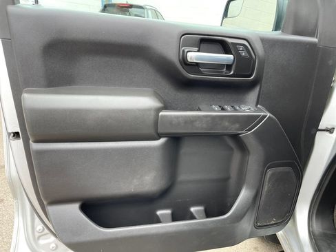 Used 2021 Chevrolet Silverado 1500 Custom AWD/4WD image 10