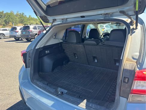 Used 2018 Subaru Crosstrek 2.0i Limited AWD/4WD image 9