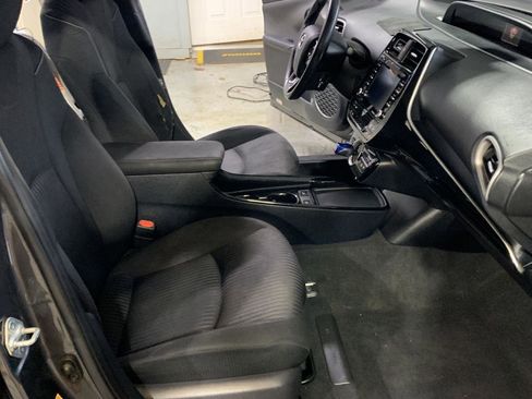 Used 2020 Toyota Prius Prime LE image 20