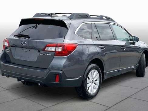 Used 2019 Subaru Outback 2.5i Premium image 13