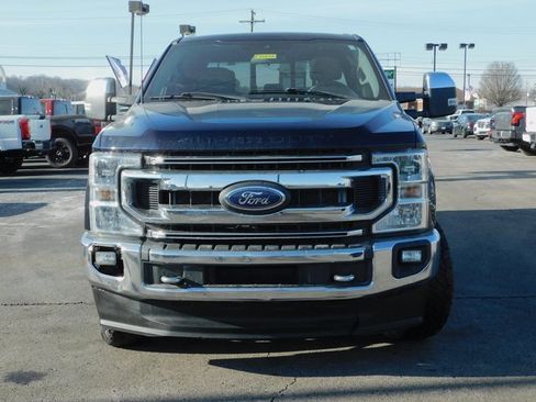 Used 2022 Ford F250 XLT w/ XLT Premium Package image 3