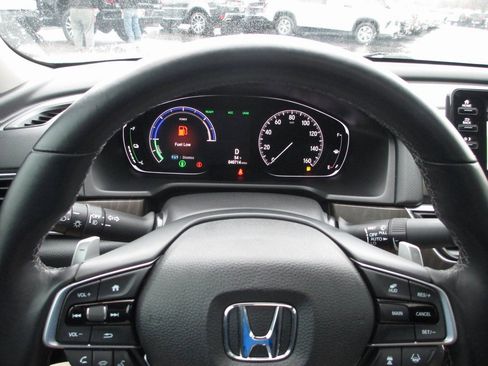 Used 2019 Honda Accord Touring image 25