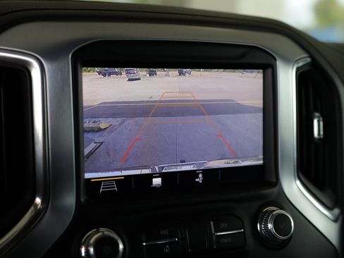 Used 2019 GMC Sierra 1500 SLT w/ SLT Premium Package image 16