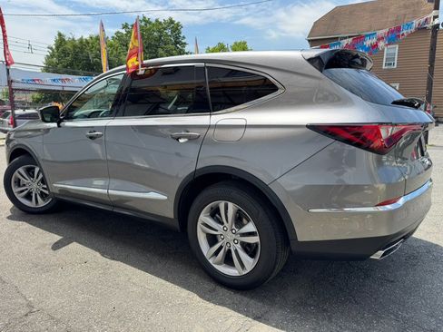 Used 2023 Acura MDX SH-AWD image 3