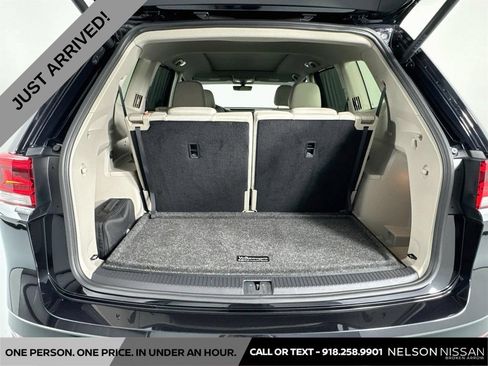 Used 2023 Volkswagen Atlas SE w/ Panoramic Sunroof Package AWD/4WD image 26