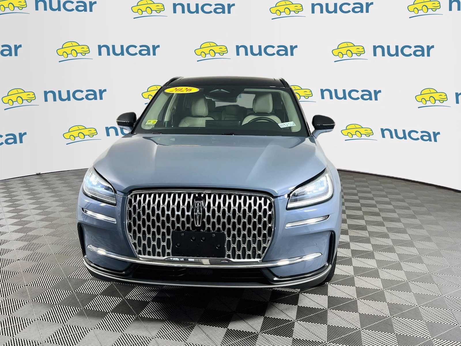 Used 2026 Lincoln Corsair Premiere AWD/4WD image 2