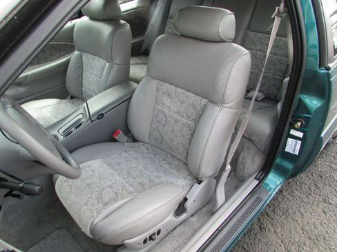 Used 1996 Mercury Cougar XR7 image 8