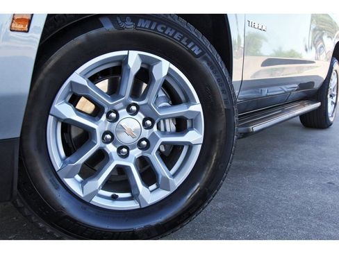 Used 2025 Chevrolet Tahoe LT image 28