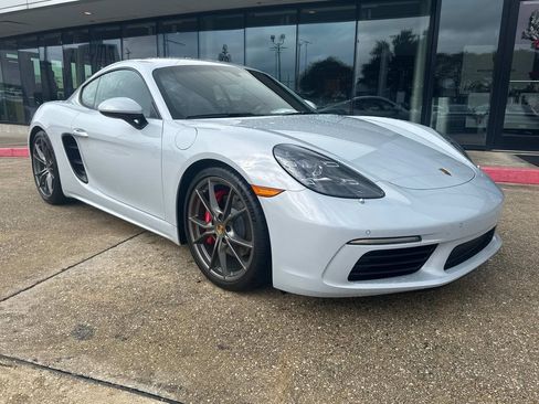 New 2025 Porsche 718 Cayman S image 3