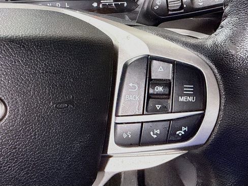 Used 2021 Ford Explorer XLT w/ Equipment Group 202A RWD image 15