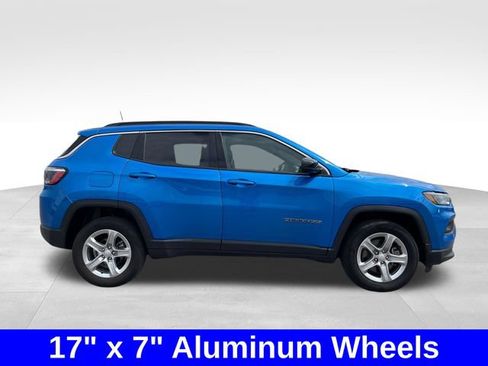 Used 2024 Jeep Compass Latitude AWD/4WD image 6