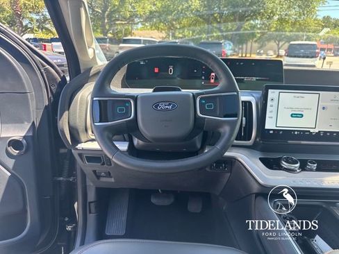 Certified 2025 Ford Expedition Active RWD image 17