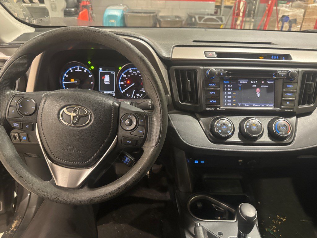 Used 2017 Toyota RAV4 LE FWD image 38