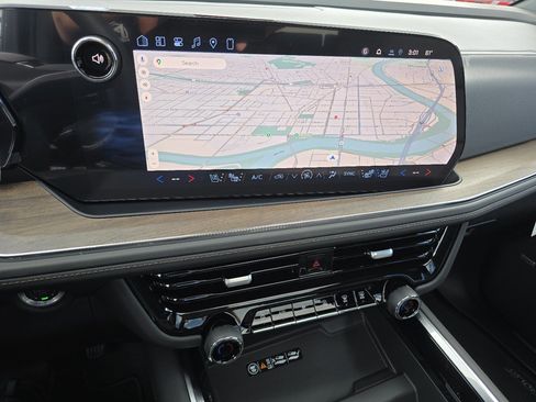 New 2026 Chevrolet Suburban High Country image 16