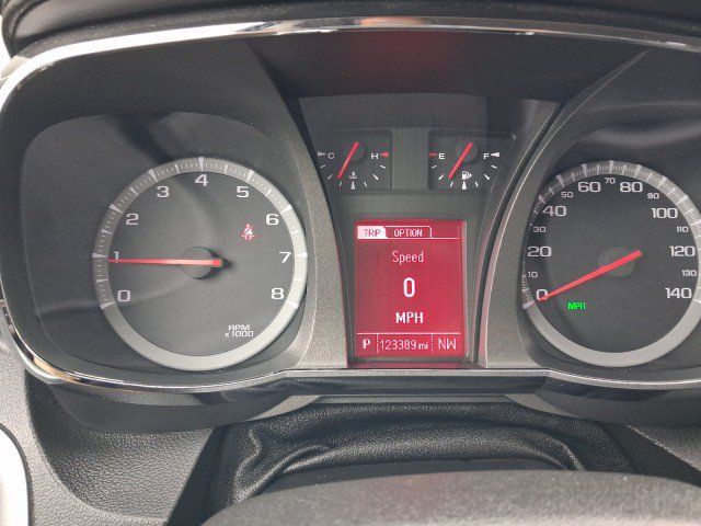 Used 2017 GMC Terrain SLE FWD image 25