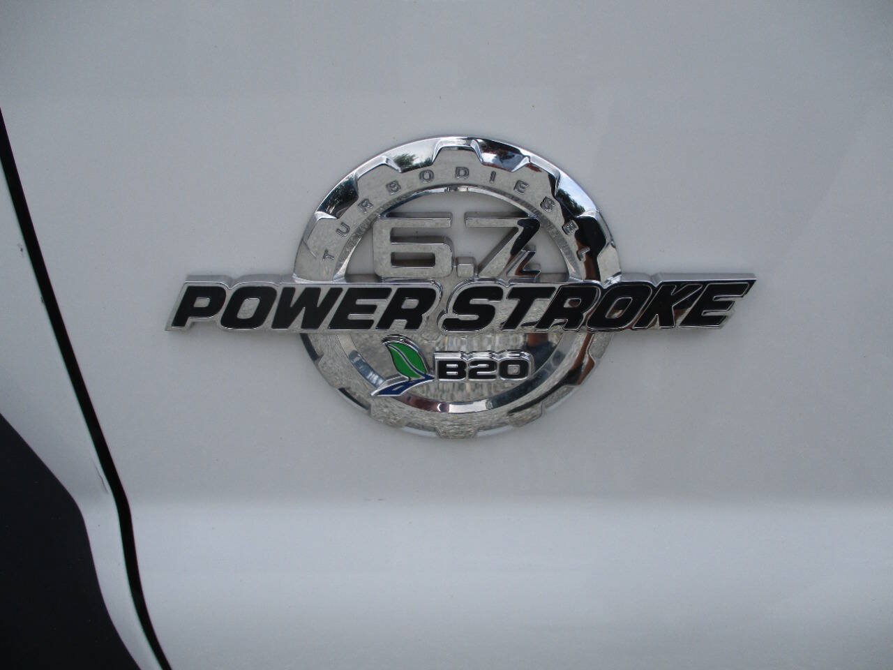 Used 2016 Ford F550 4x4 Regular Cab Super Duty w/ Power Equipment Group image 23