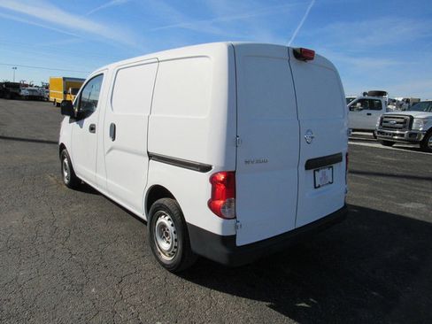 Used 2017 Nissan NV200 S image 7