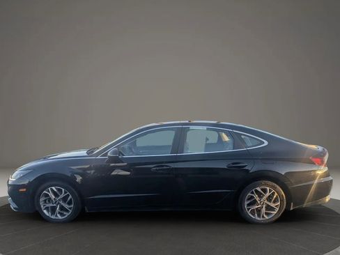 Used 2017 Kia Optima SX image 2