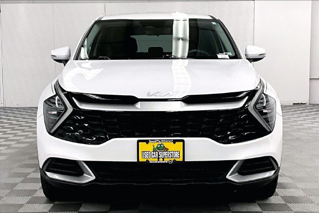 Used 2024 Kia Sportage EX FWD image 4
