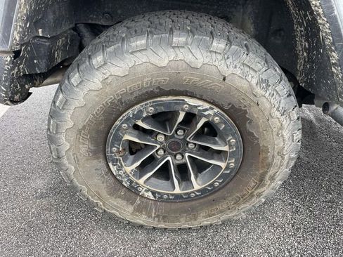 Used 2024 Jeep Wrangler Unlimited Rubicon image 3