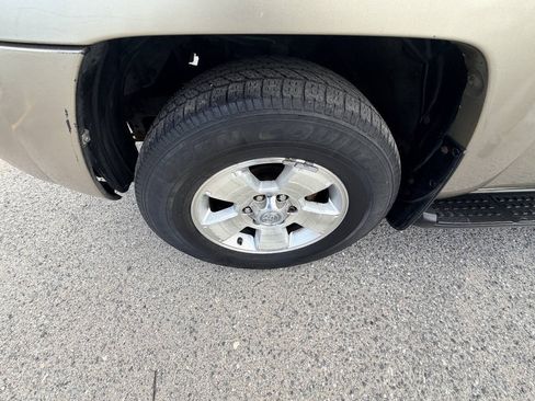 Used 2004 Toyota 4Runner SR5 AWD/4WD image 36
