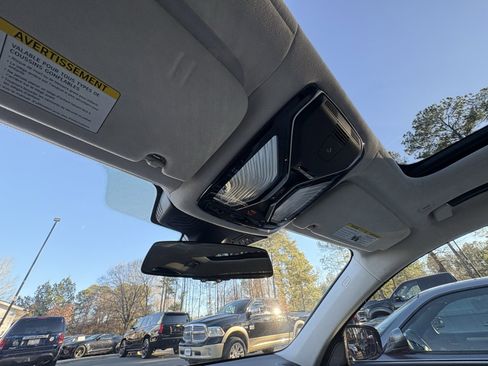 Used 2018 BMW 750i image 48