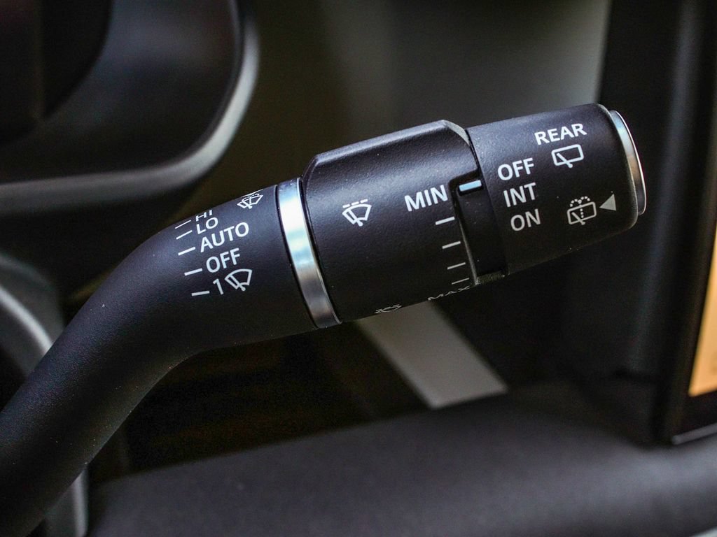 Used 2023 Land Rover Defender 130 S AWD/4WD image 29