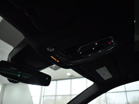 Used 2025 Audi Q8 Premium AWD/4WD image 27