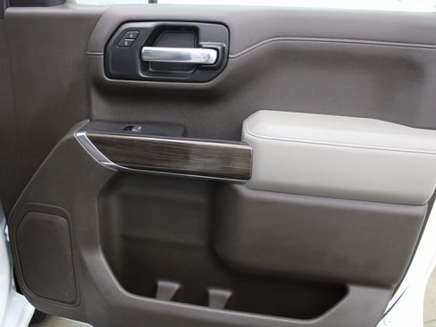 Used 2021 Chevrolet Silverado 1500 LT image 29