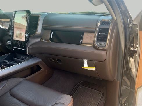 Used 2025 RAM 1500 Limited AWD/4WD image 19