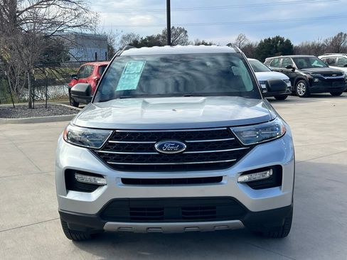 Used 2023 Ford Explorer XLT w/ Equipment Group 202A image 2