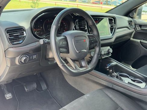 Used 2025 Dodge Durango GT RWD image 12