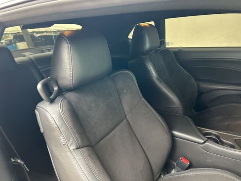 Used 2022 Dodge Challenger R/T w/ Plus Package image 22