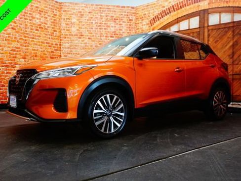 Certified 2024 Nissan Kicks SV image 3