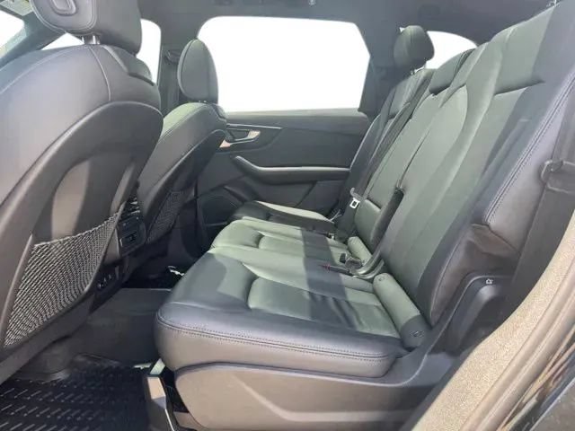 Used 2023 Audi Q7 3.0T Premium Plus AWD/4WD image 19