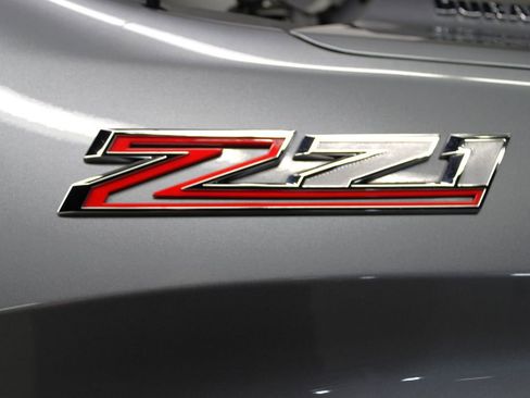 Used 2020 Chevrolet Silverado 1500 LT w/ All-Star Edition image 39