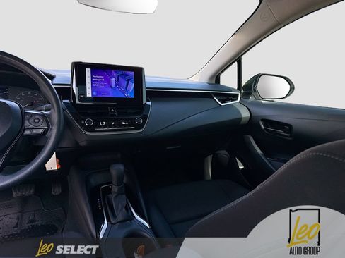 Used 2024 Toyota Corolla LE FWD image 24