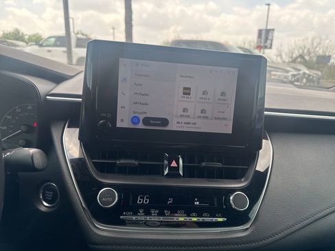 Used 2024 Toyota Corolla SE image 10