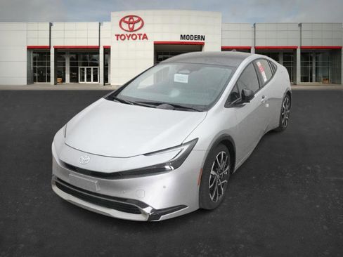 New 2026 Toyota Prius Plug-In Hybrid image 5