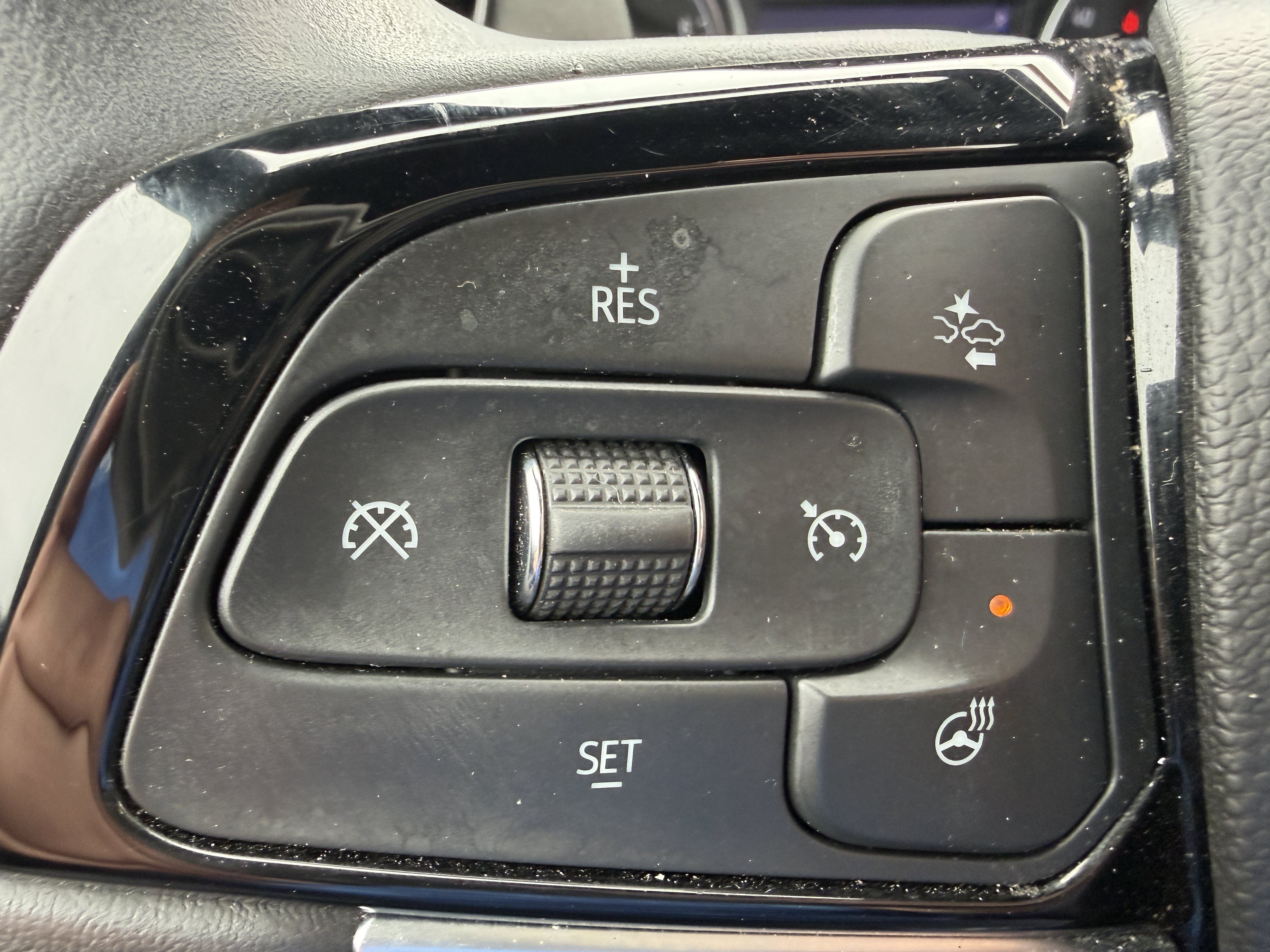 Used 2023 Buick Enclave Essence w/ Experience Buick Package AWD/4WD image 26