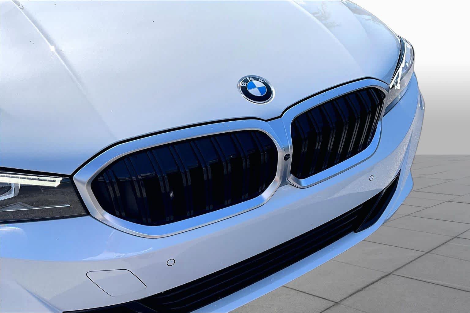 Used 2025 BMW 330i Sedan RWD image 29
