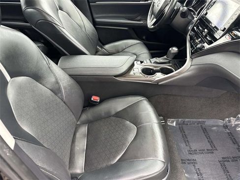 Used 2022 Toyota Camry XSE image 26