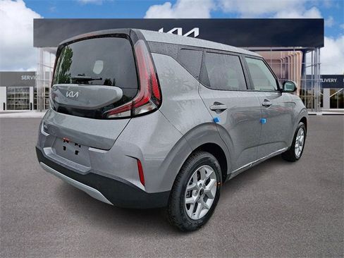 New 2025 Kia Soul LX w/ LX Technology Package image 4
