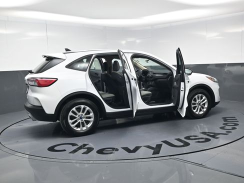 Used 2020 Ford Escape S image 25