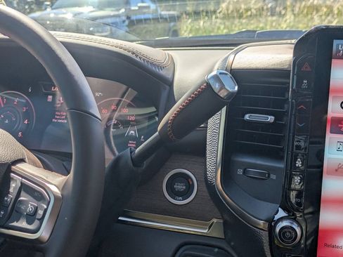New 2026 RAM 2500 Limited AWD/4WD image 19